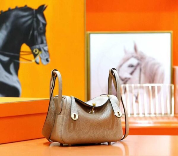 DR96 Factory Lindy Togo Leather Turtledove Grey Gold Hardware 20cm Full Handmade